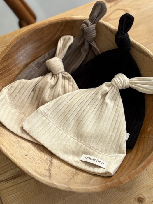 Moa Knot Hat