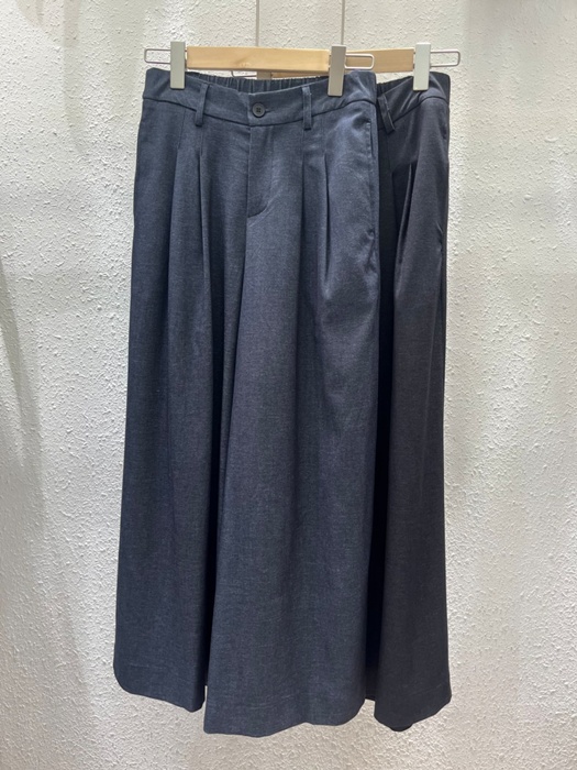 Front Pleated Span Wide Jeans Front Pleated Span Wide Jeans