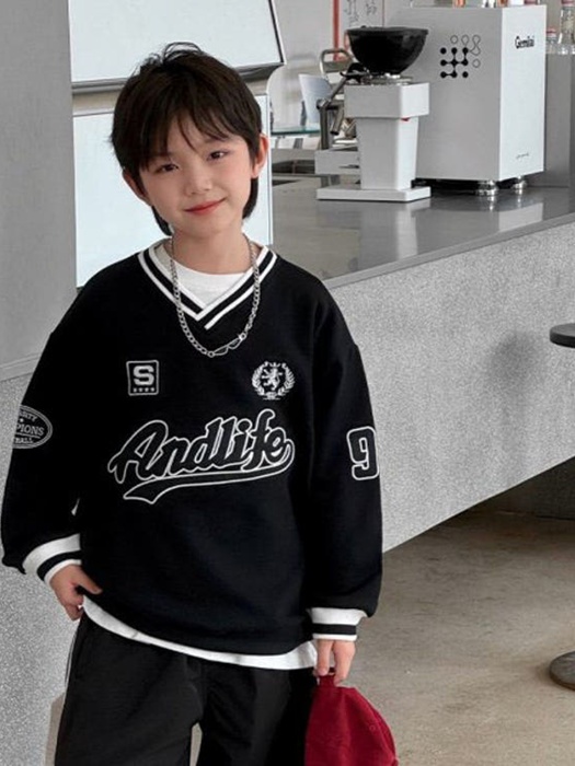 Sporty Sweatshirt Sporty Sweatshirt