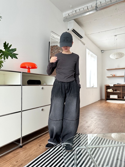 Two-Tuck Wide Denim Pants