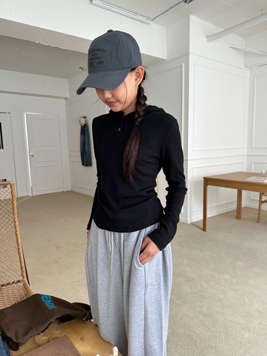 Ribbed Hooded Tee