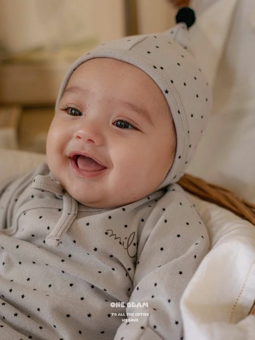 Milk Bonnet