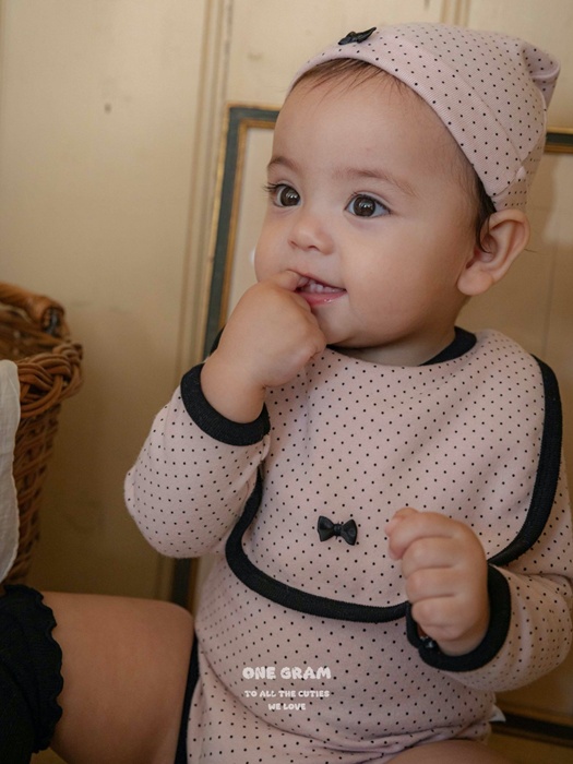 Rie Bib
