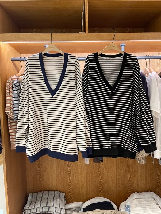 V-Roy Sweatshirt V-Roy Sweatshirt