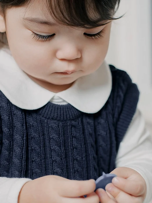 Karen Round Baby Collar Tee
