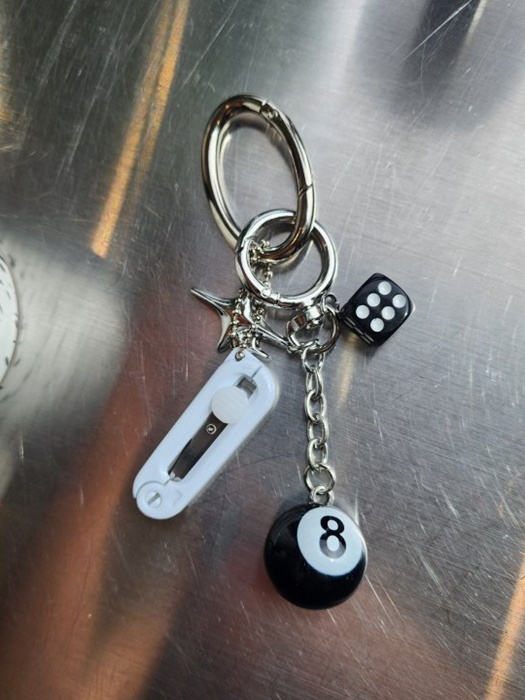 Billiard Ball Scissors Keyring Billiard Ball Scissors Keyring