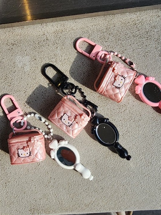 Cat Mirror Mini Keyring Cat Mirror Mini Keyring