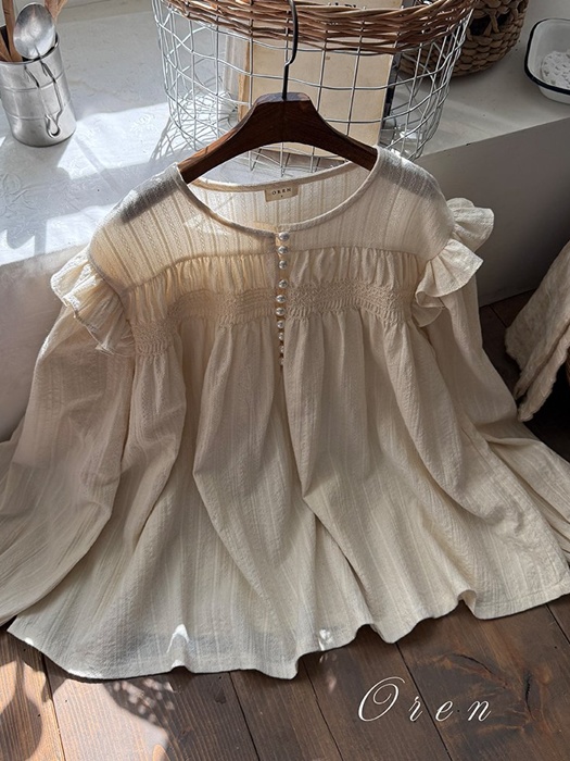 Mom Miel Smocked Blouse