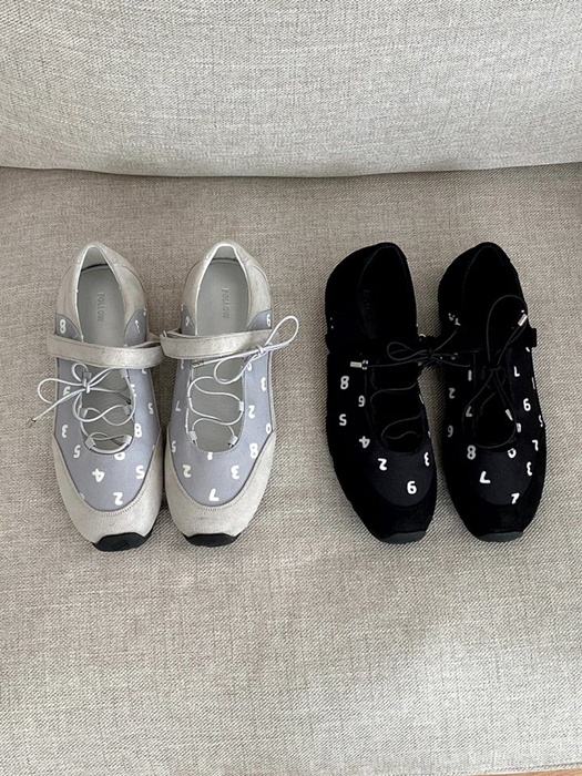 Flat Sneakers