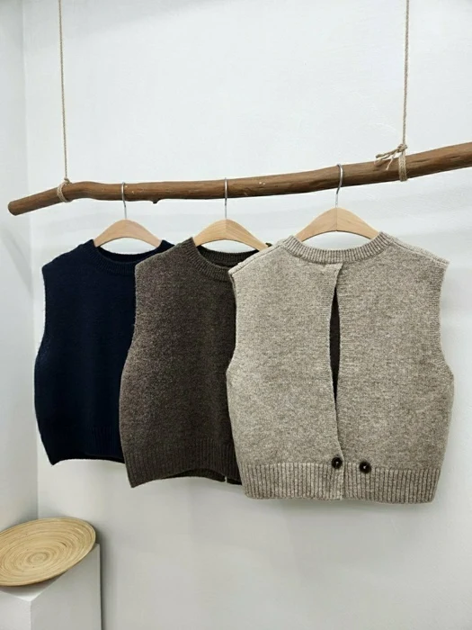 Back-Slit Vest