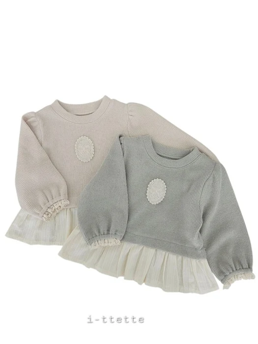 Ribbon Knit Frill Sweatshirt