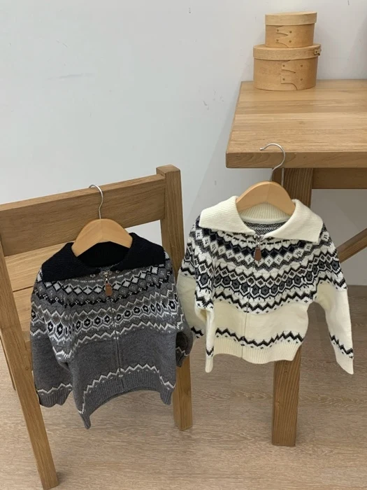 Nordic Winter Knit Zip-up Nordic Winter Knit Zip-up