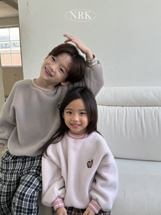 Apple Fleece Sweatshirt