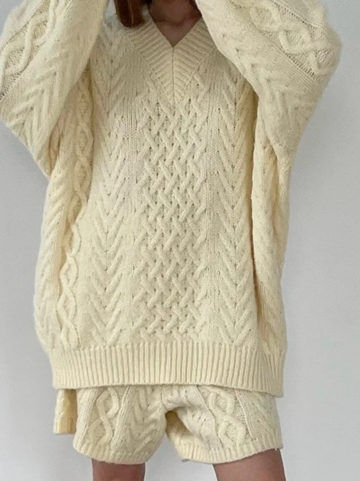 Wool Cable Knit Boxy V Neck Knit Wool Cable Knit Boxy V Neck Knit
