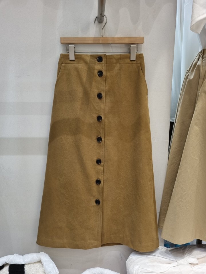 Allu - Korean Women Fashion - #womensfashion - Button Skirt - 4