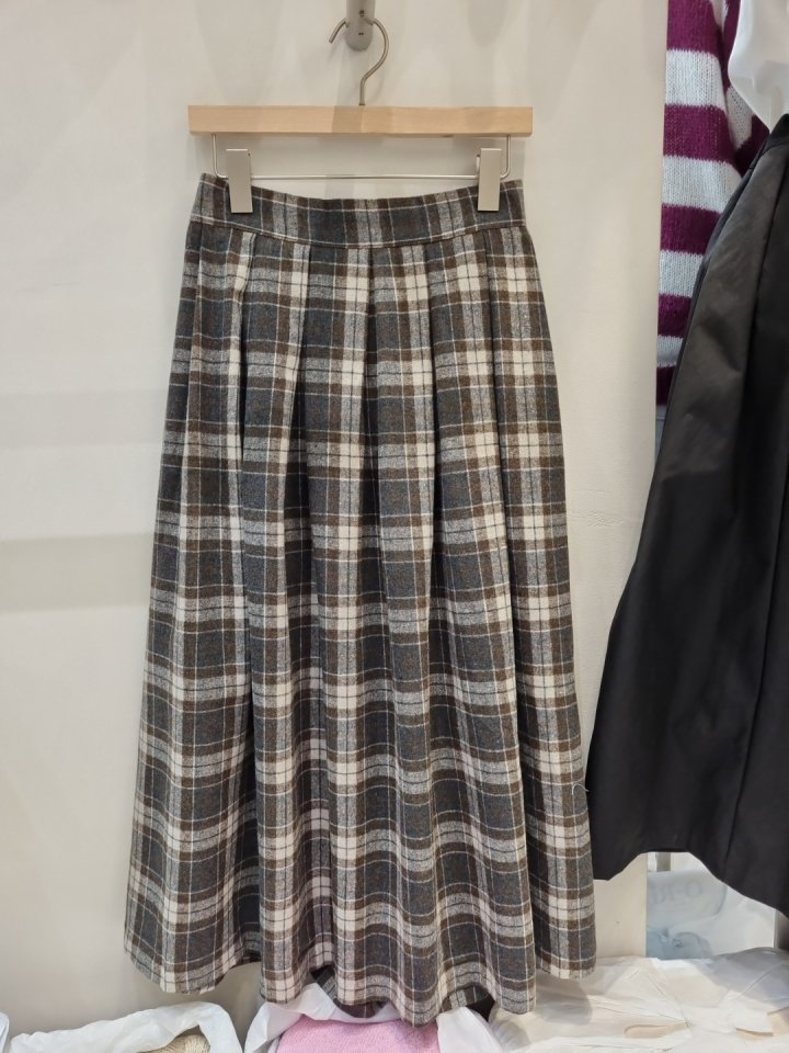 Allu - Korean Women Fashion - #womensfashion - Check Off Skirt - 4