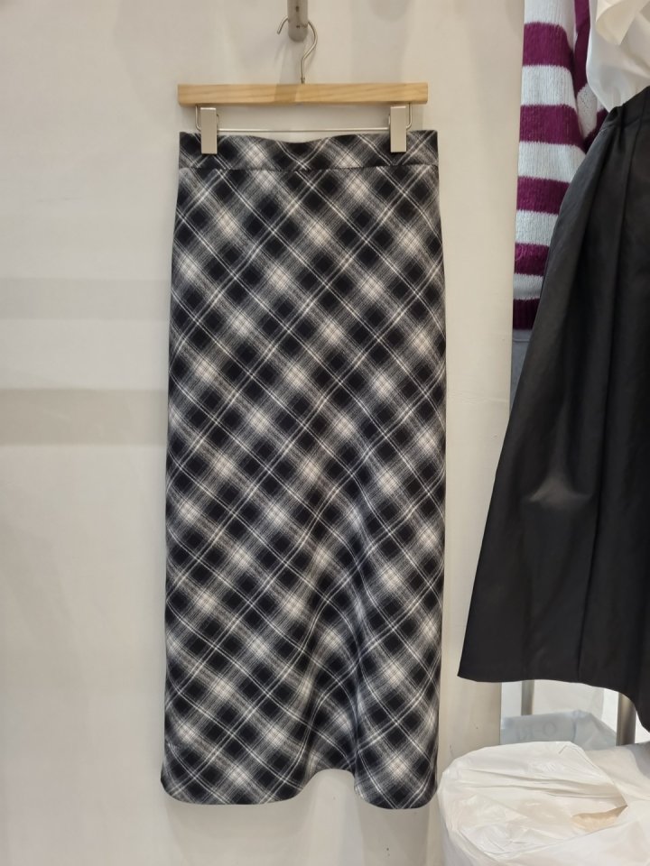 Allu - Korean Women Fashion - #womensfashion - Check Bias Skirt - 4