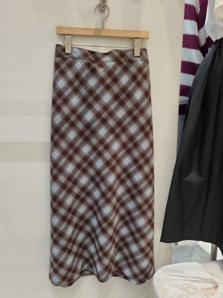 Allu - Korean Women Fashion - #momslook - Check Bias Skirt - 6