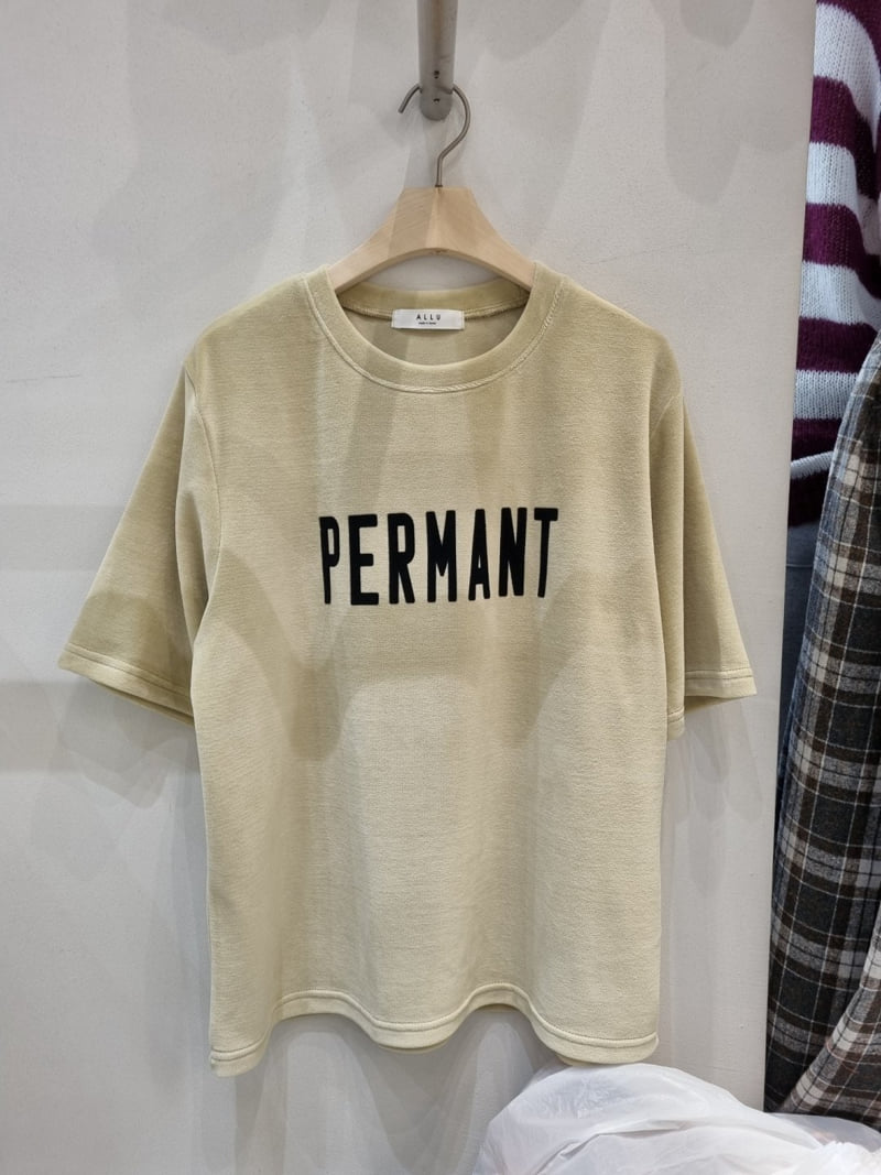 Allu - Korean Women Fashion - #vintagekidsstyle - Lettering Velour Tee - 2