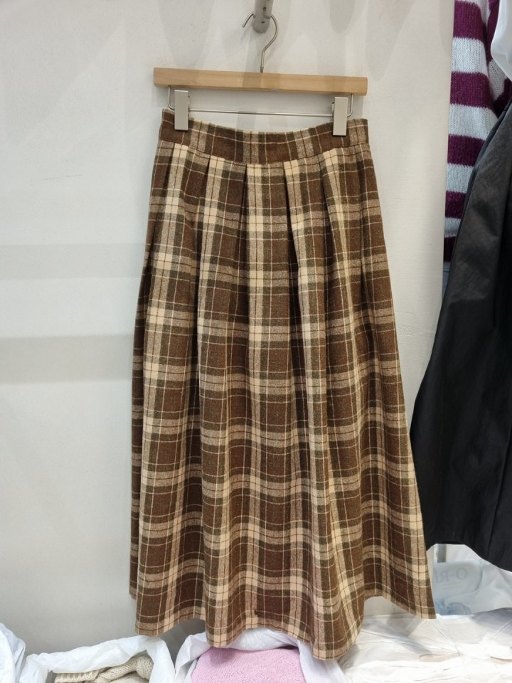 Allu - Korean Women Fashion - #womensfashion - Check Off Skirt - 5