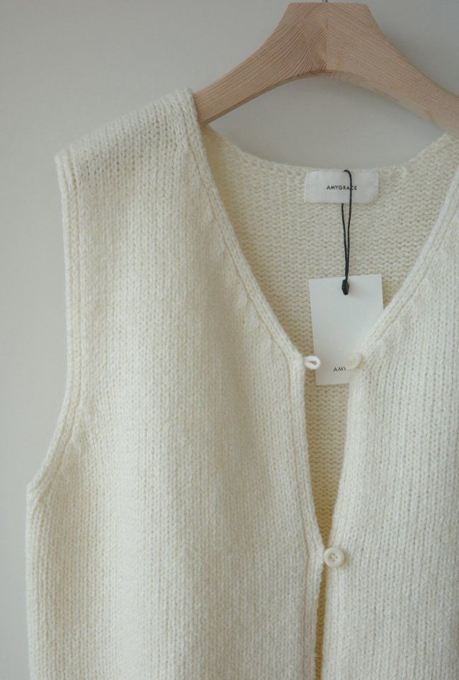 Amygrace - Korean Women Fashion - #thelittlethings - Sorobo Knit Vest Cardigan - 2