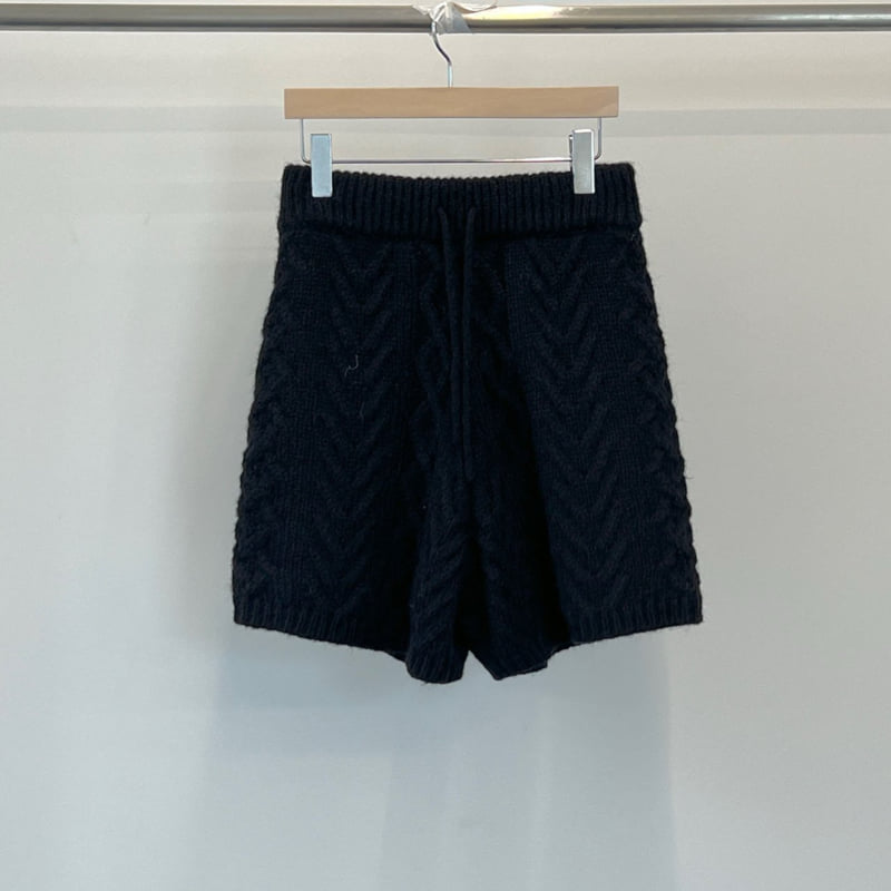 Another Avenue - Korean Women Fashion - #womensfashion - Wool Cable Knit Shorts - 4