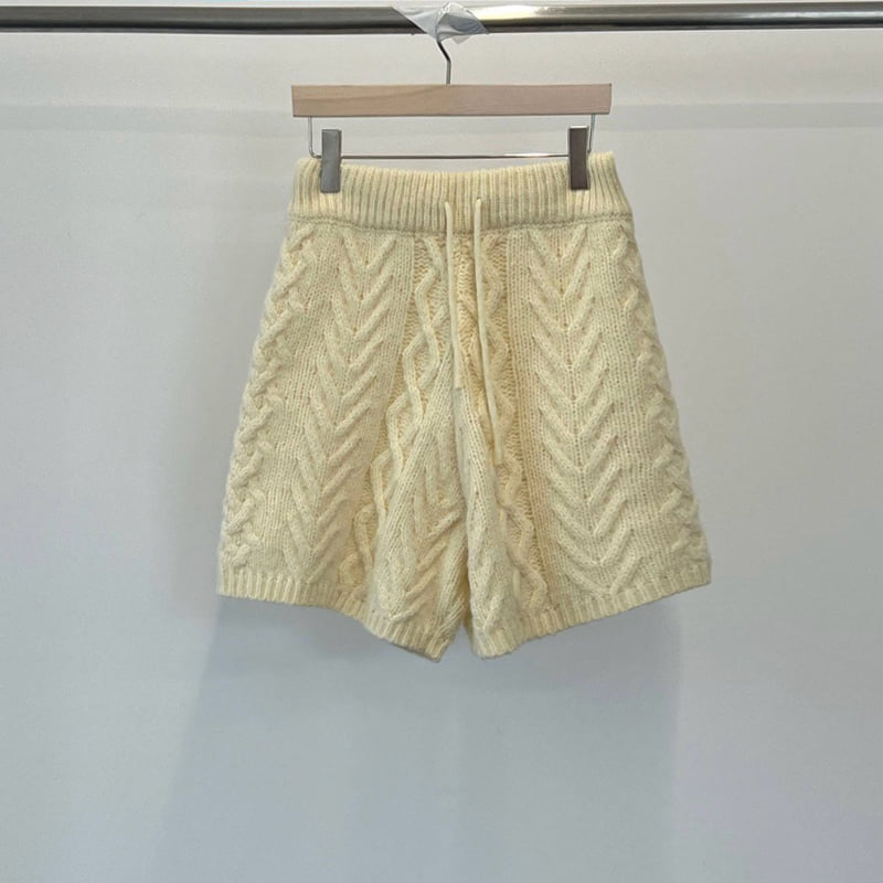 Another Avenue - Korean Women Fashion - #womensfashion - Wool Cable Knit Shorts - 3