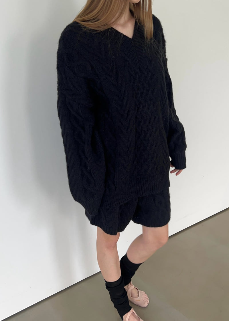 Another Avenue - Korean Women Fashion - #womensfashion - Wool Cable Knit Shorts - 7