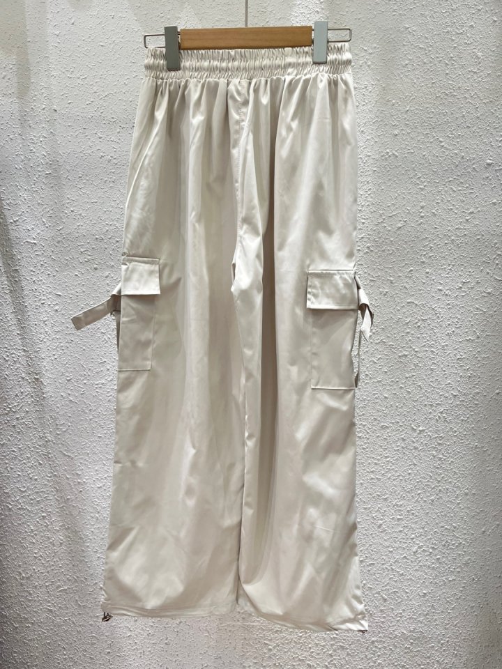 Another Plan - Korean Women Fashion - #restrostyle - Buckle Cargo 2-Way Pants - 5