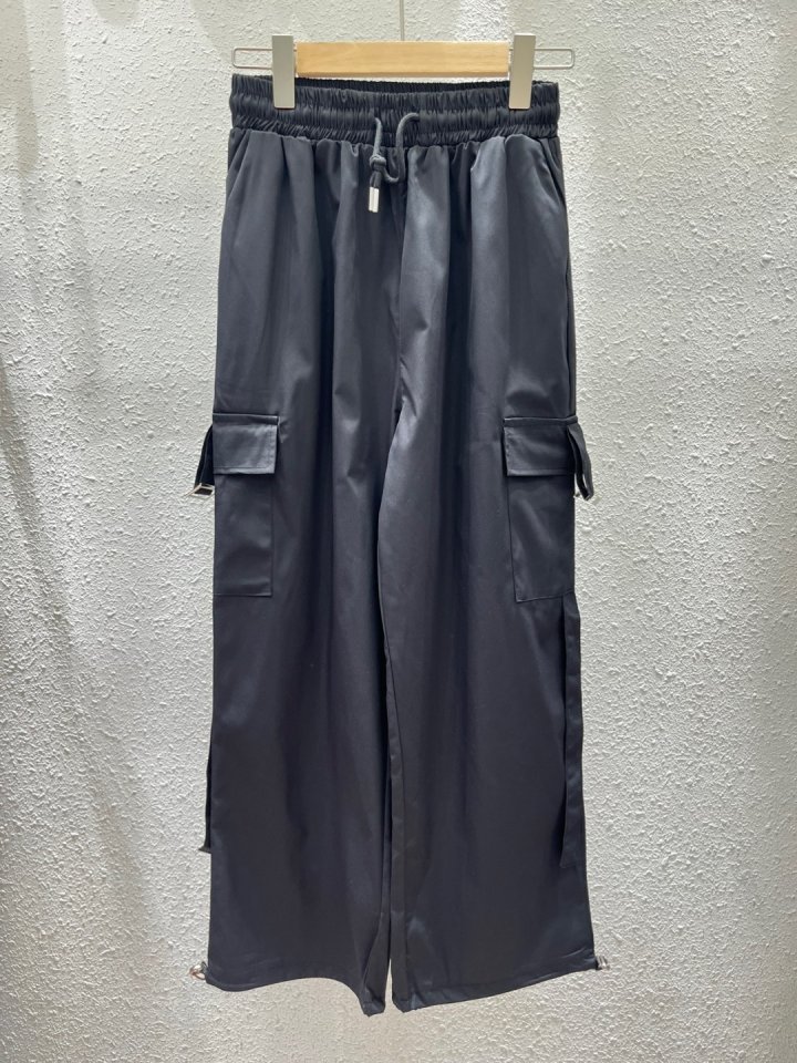 Another Plan - Korean Women Fashion - #thelittlethings - Buckle Cargo 2-Way Pants - 9