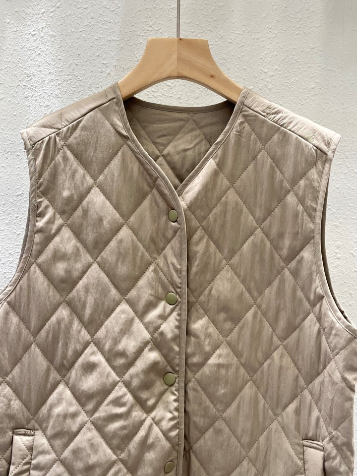 Another Plan - Korean Women Fashion - #thelittlethings - Quilted Vest - 6