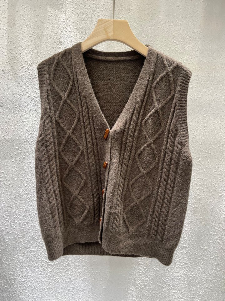 Another Plan - Korean Women Fashion - #womensfashion - Cable V-neck Vest - 6