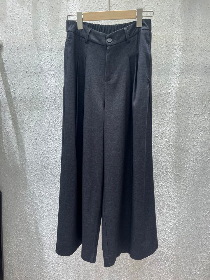 Another Plan - Korean Women Fashion - #womensfashion - Front Pleated Span Wide Jeans - 6
