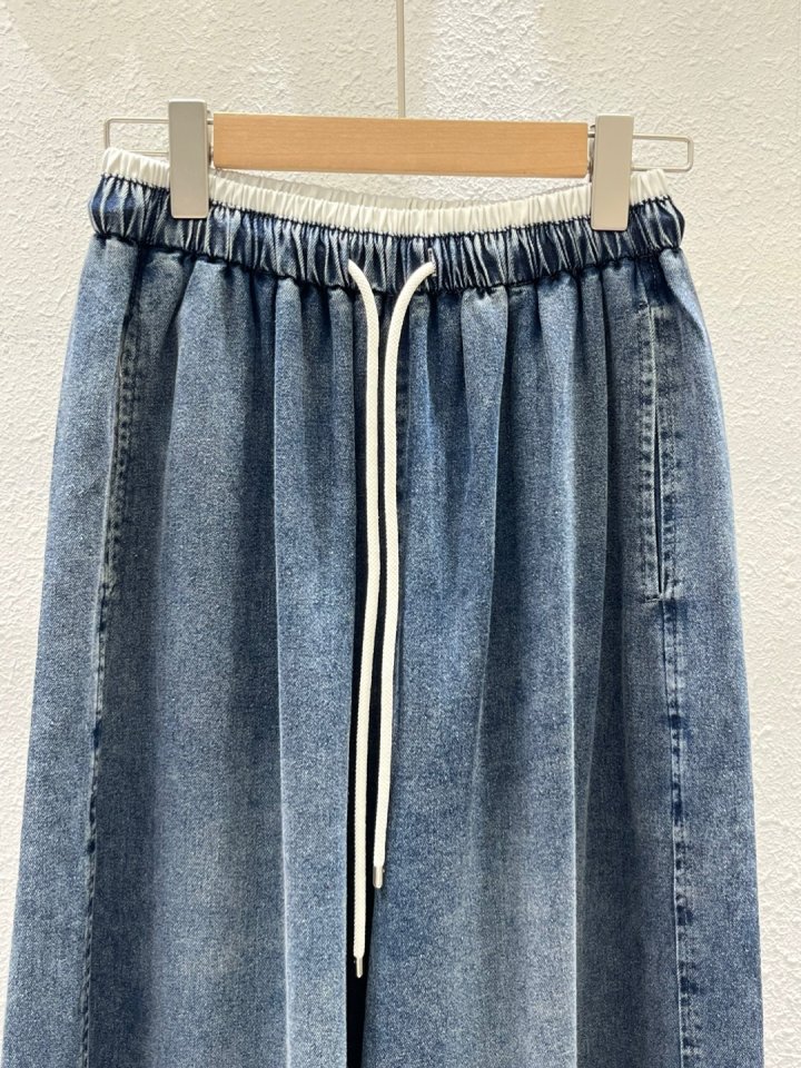 Another Plan - Korean Women Fashion - #womensfashion - Banding Jeans - 7