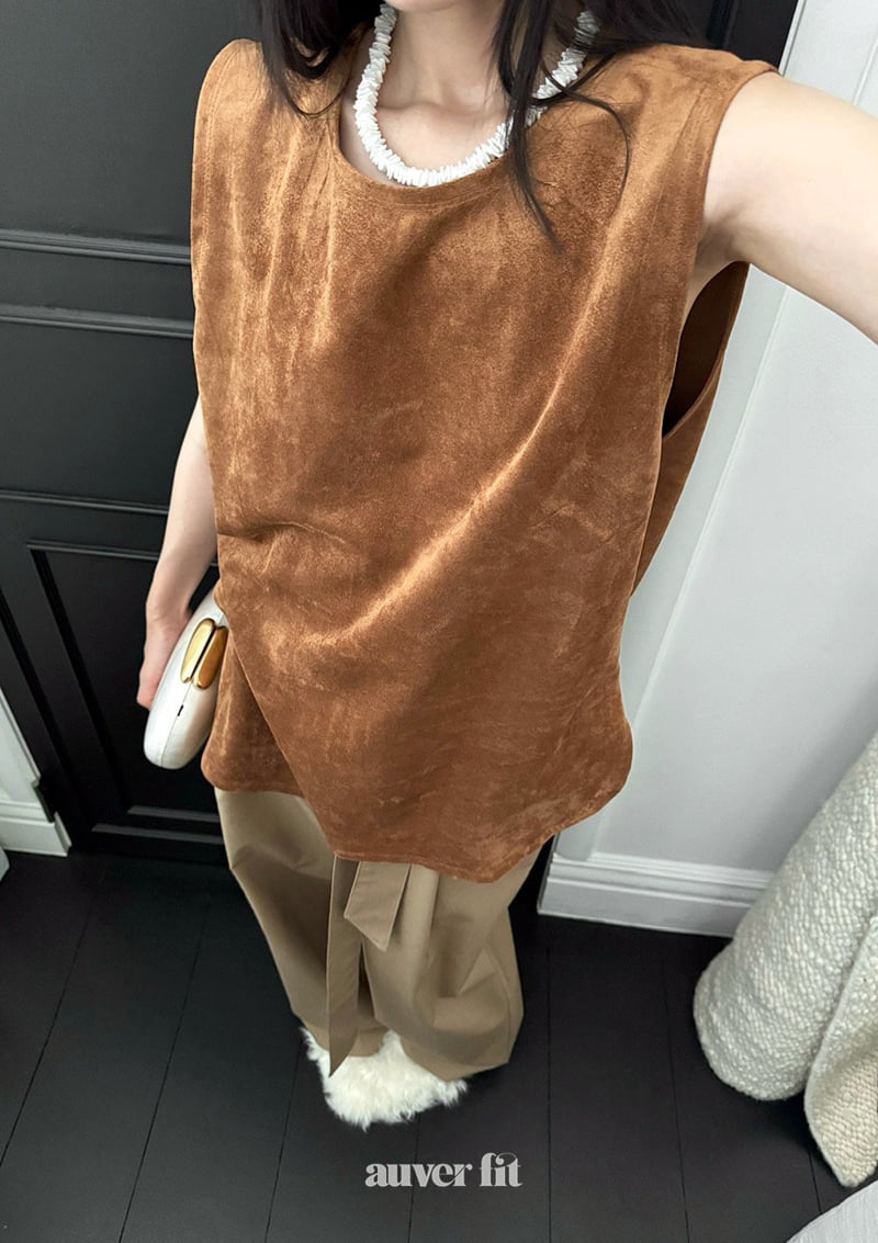 Auver_Fit - Korean Women Fashion - #momslook - Suede Line Sleeveless Top - 2