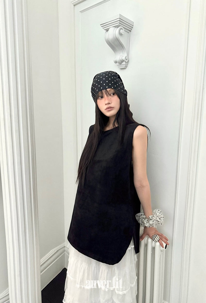 Auver_Fit - Korean Women Fashion - #momslook - Suede Line Sleeveless Top - 6