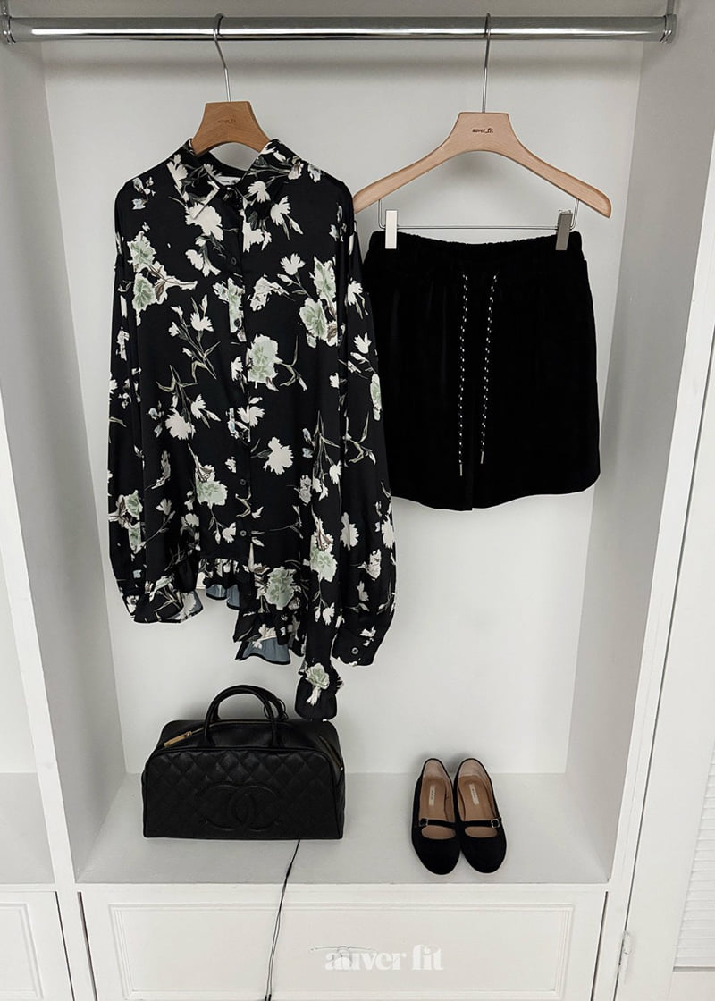 Auver_Fit - Korean Women Fashion - #momslook - Satin Flower Shirt - 12