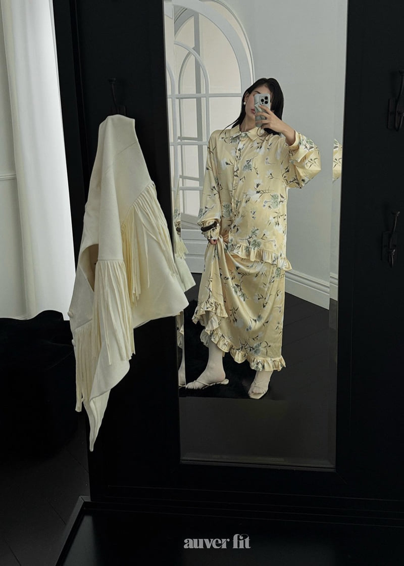 Auver_Fit - Korean Women Fashion - #momslook - Satin Flower Skirt - 5