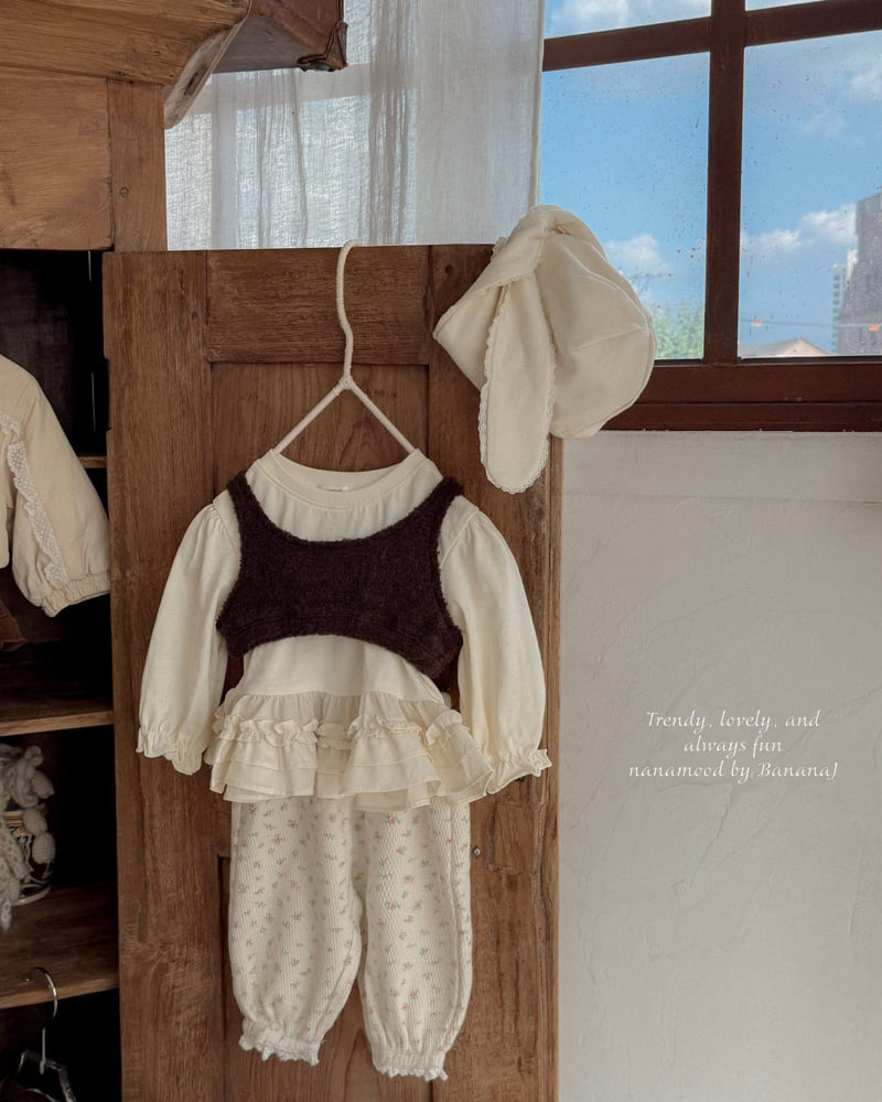 Banana J - Korean Baby Fashion - #onlinebabyboutique - Bebe Fluffy Vest - 4
