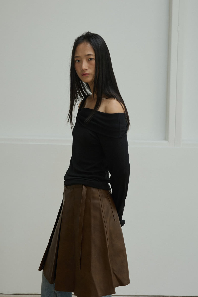 Better - Korean Women Fashion - #momslook - Rodeo Off-Shoulder Tee - 3