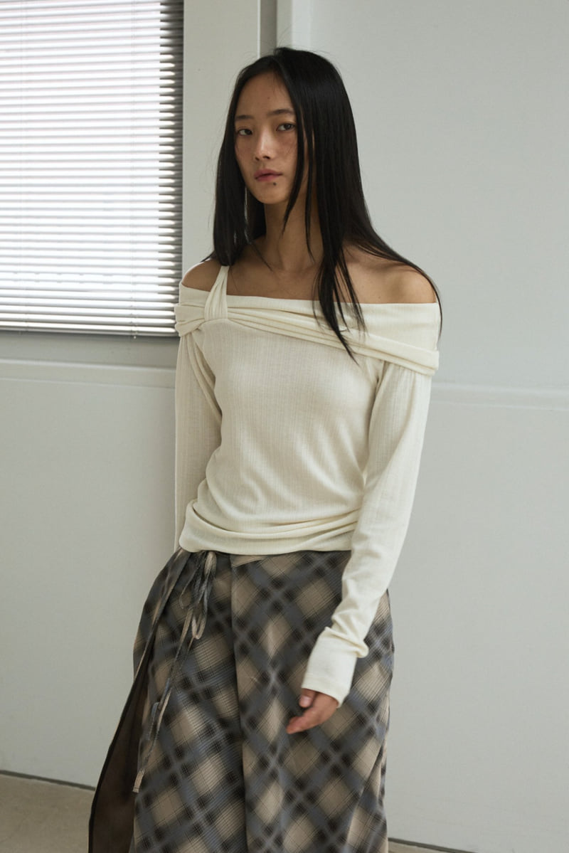 Better - Korean Women Fashion - #vintagekidsstyle - Rodeo Off-Shoulder Tee - 12