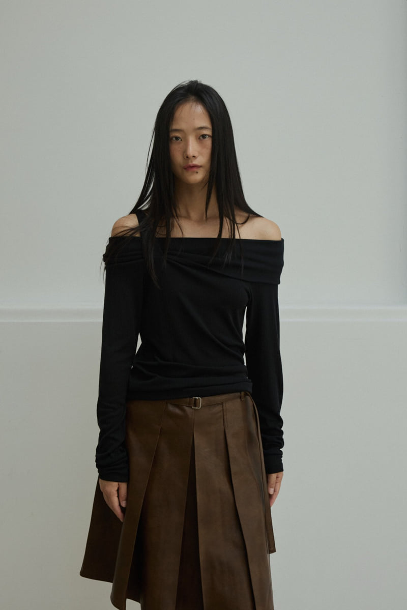 Better - Korean Women Fashion - #momslook - Rodeo Off-Shoulder Tee - 4