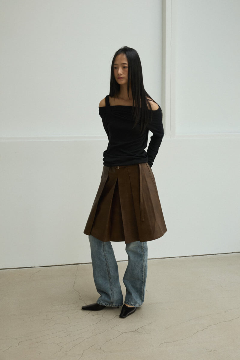 Better - Korean Women Fashion - #womensfashion - Rodeo Off-Shoulder Tee - 6