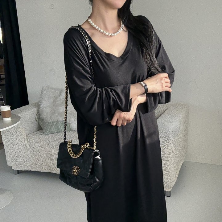 Bignarae - Korean Women Fashion - #momslook - Span Solid V-Neck One-piece - 11