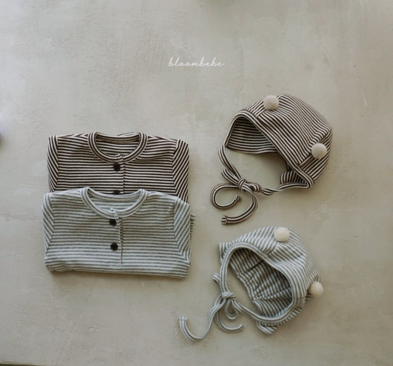 Bloombebe - Korean Baby Fashion - #babyoutfit - Pom-Pom Suit Bonnet Set - 3