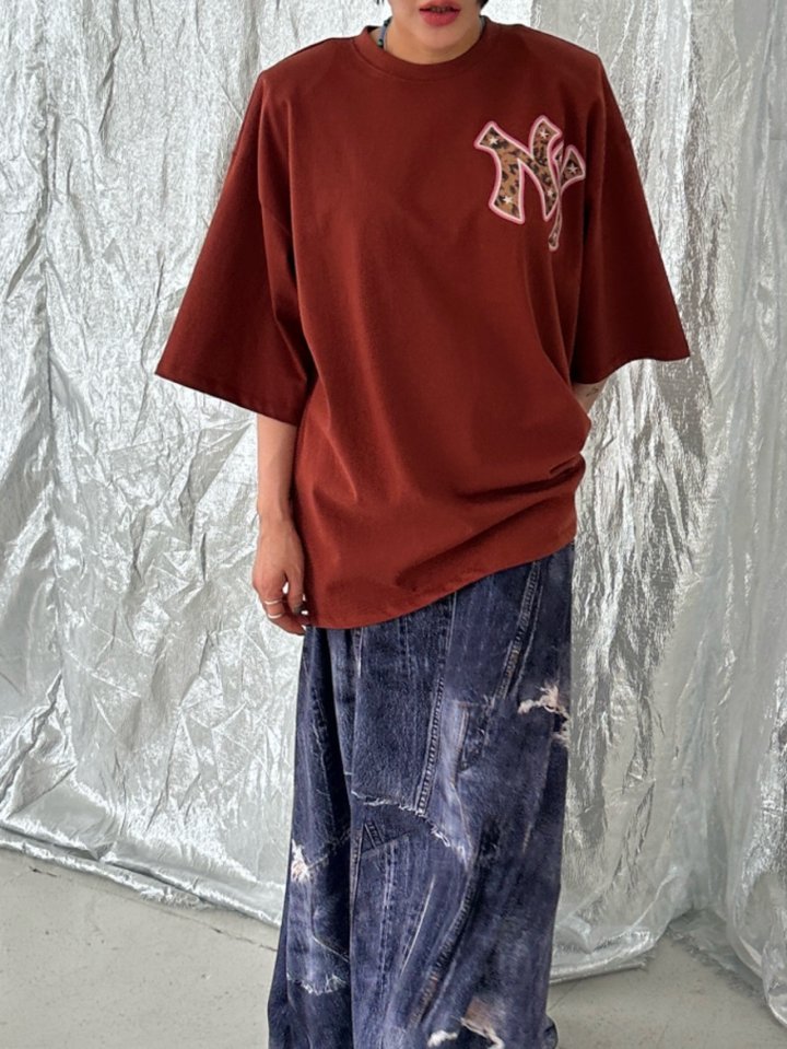 Chavi - Korean Women Fashion - #momslook - Leopard NY Tee - 11