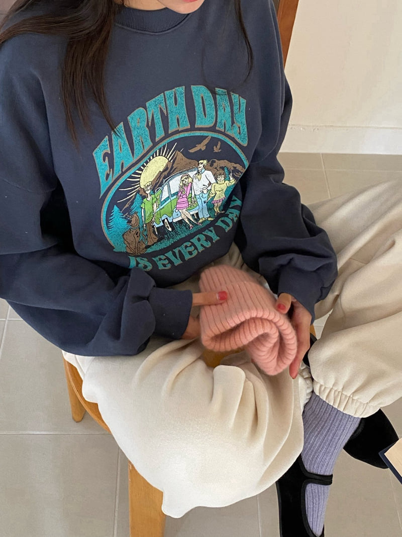 Diana - Korean Women Fashion - #momslook - Earth Sweatshirt - 12