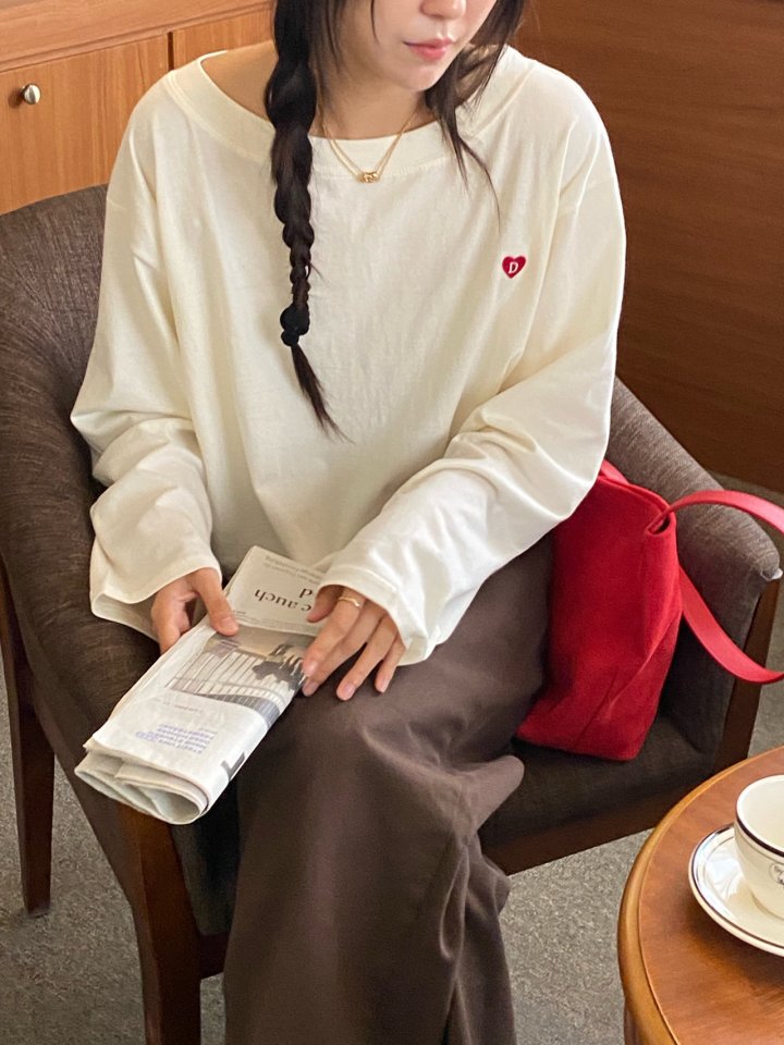 Diana - Korean Women Fashion - #womensfashion - Heart Boat Neck Tee - 4