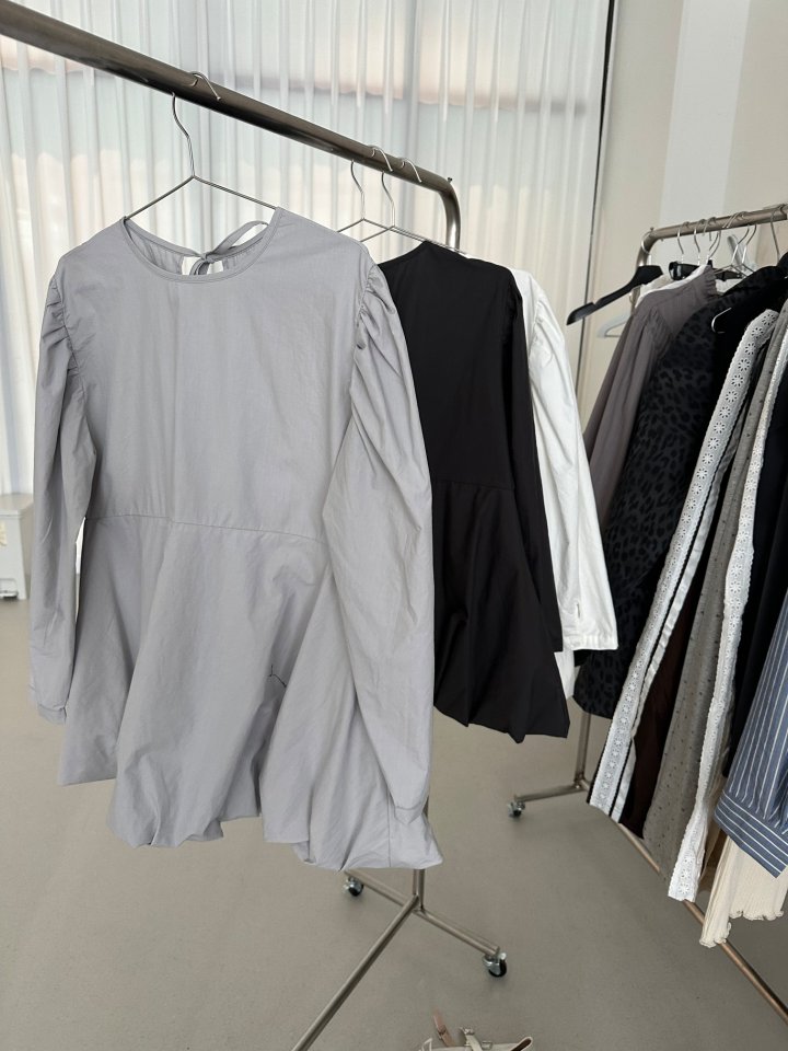 Dress U - Korean Women Fashion - #momslook - Balloon Strap Blouse