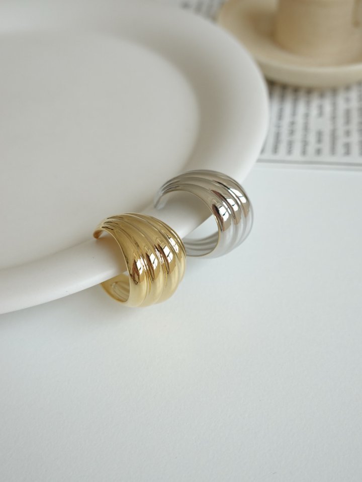 Knoua Ring by Eeiitt for Women - view 2